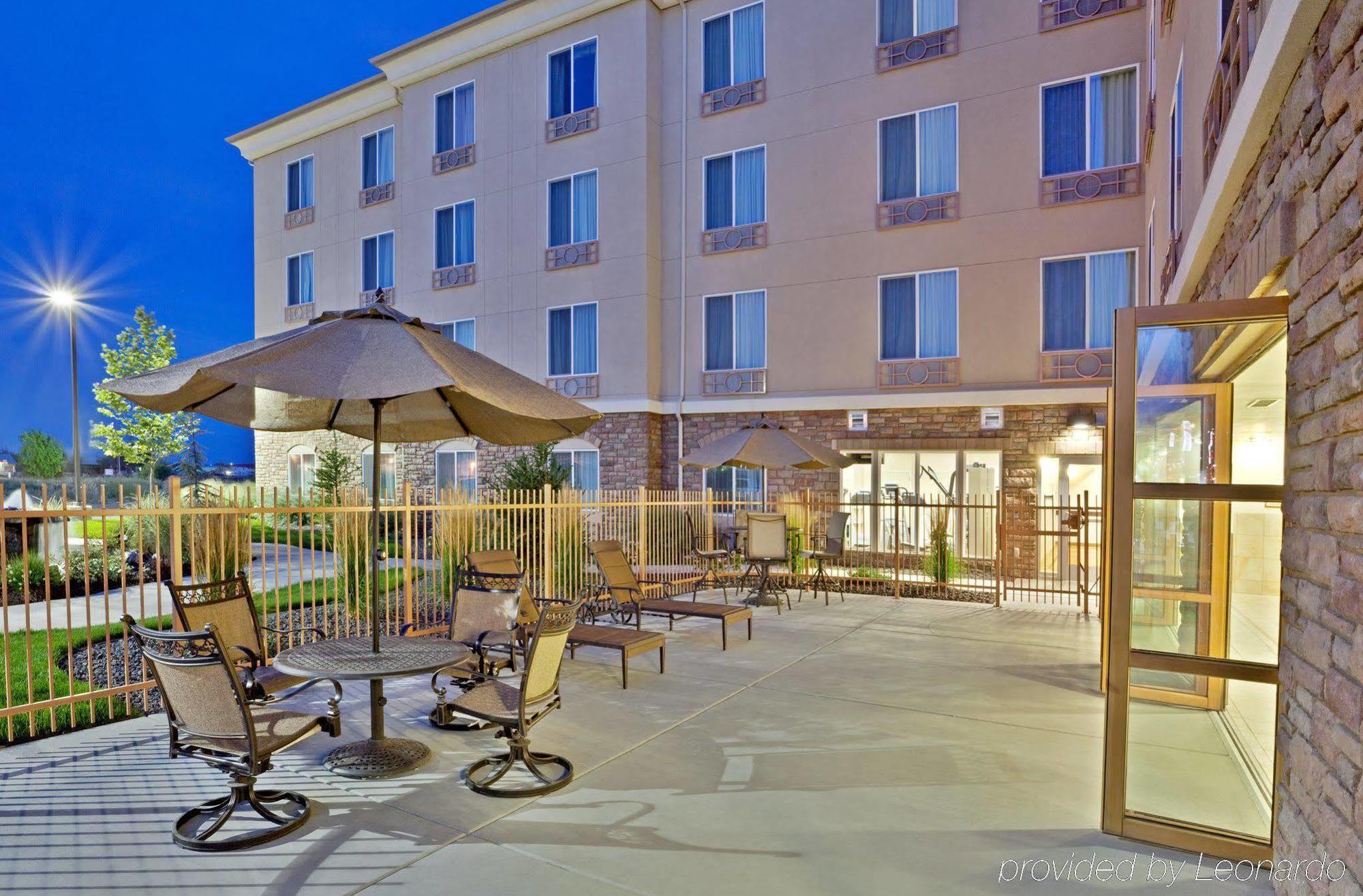 Holiday Inn Express Hotel & Suites Ontario By Ihg Ngoại thất bức ảnh